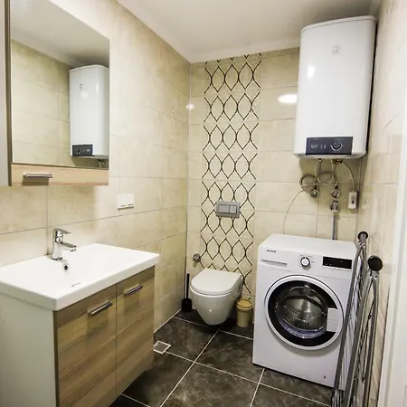 Little Gem's 2 Bedrooms Sea View