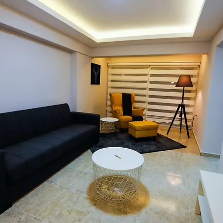 Little Gem's 2 Bedrooms Sea View