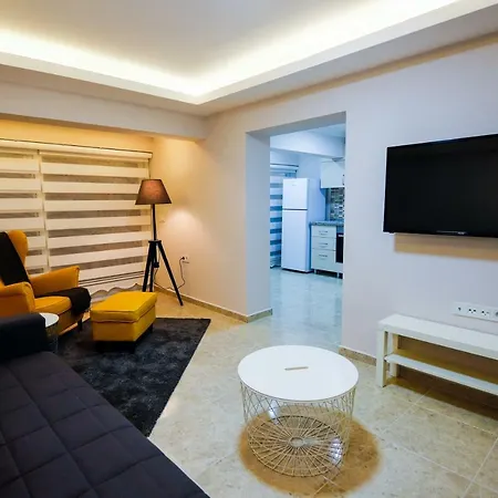 Little Gem's 2 Bedrooms Sea View